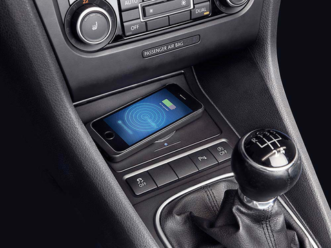 Alpine UK Webshop KCE-G6QI - Wireless Charging Console for Volkswagen Golf 6